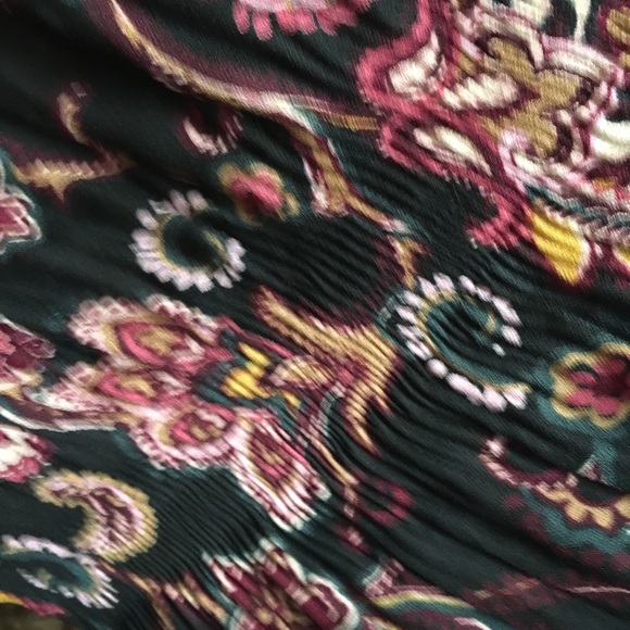 Top/Blouse - Picture 8 of 9